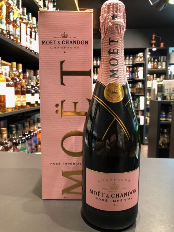 Moet Chandon Imperial Rose scaled