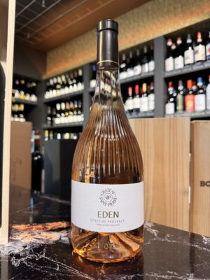 Fles Château Saint-Pierre Eden Rosé Côtes de Provence biologische roséwijn.